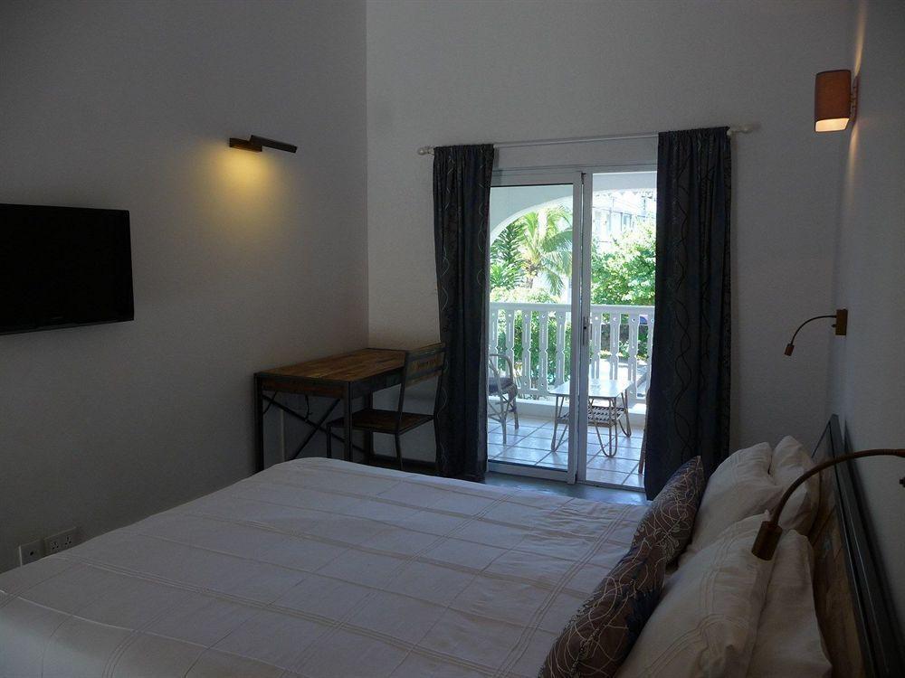 Esprit Libre Restaurant & Guest House Grand-Baie Dış mekan fotoğraf