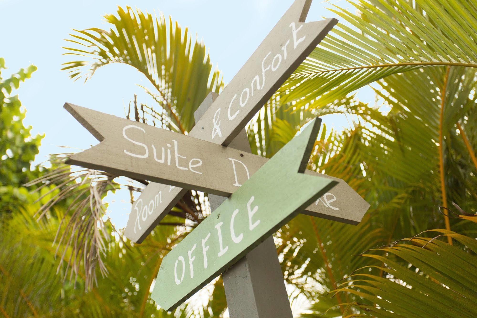 Esprit Libre Restaurant & Guest House Grand-Baie Dış mekan fotoğraf