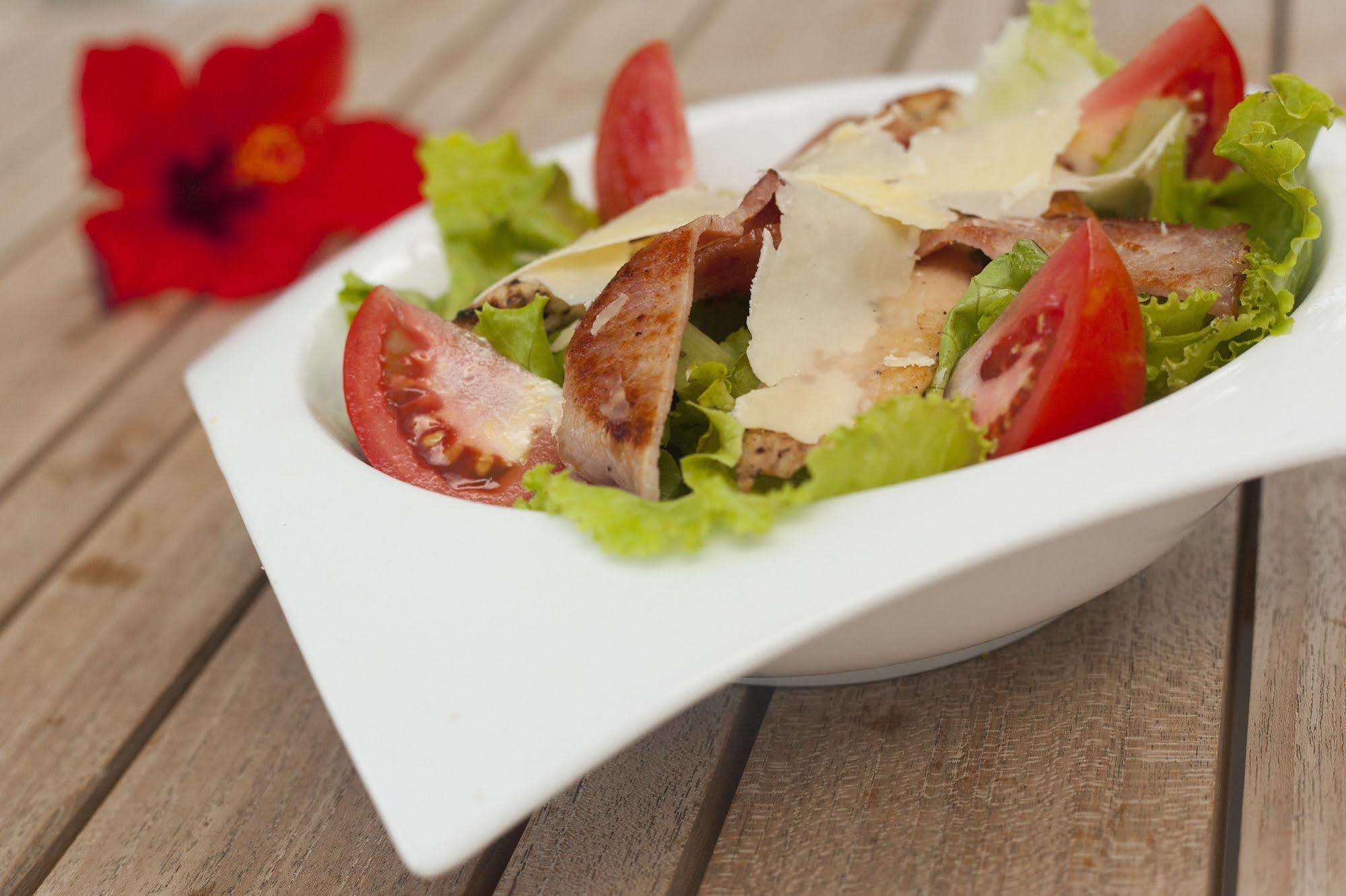 Esprit Libre Restaurant & Guest House Grand-Baie Dış mekan fotoğraf