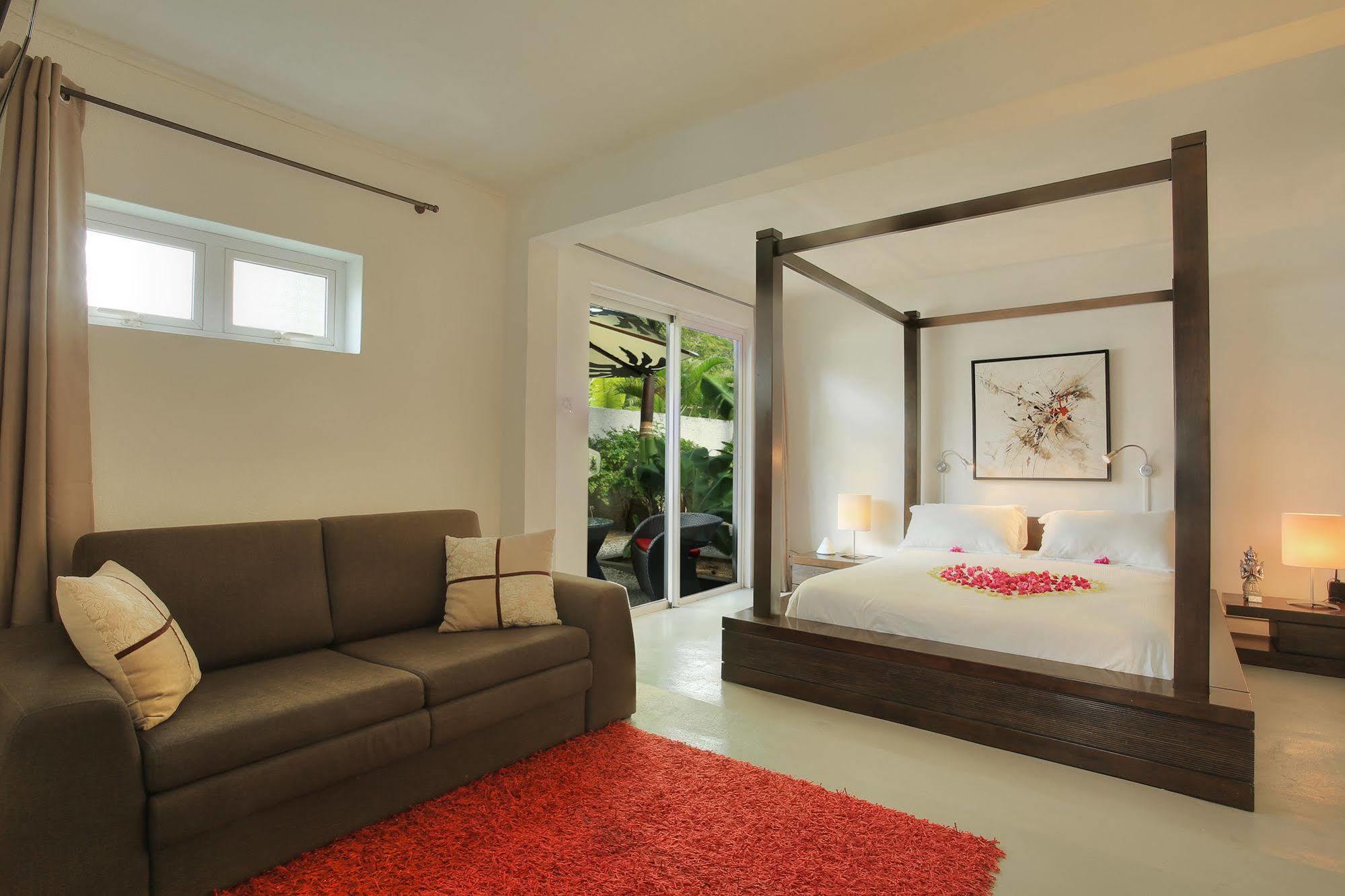 Esprit Libre Restaurant & Guest House Grand-Baie Dış mekan fotoğraf